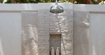 Outdoor solar shower