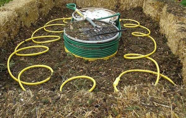The Methane Midden compost water heater