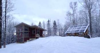 Off-grid, passively-heated LEED Gold home