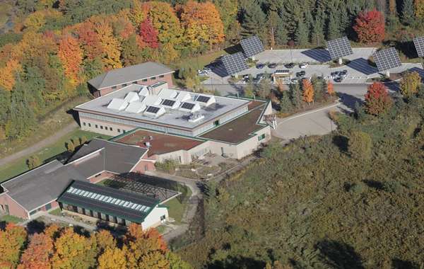 Aerial view of The Earth Rangers Centre (CNW Group/Earth Rangers)