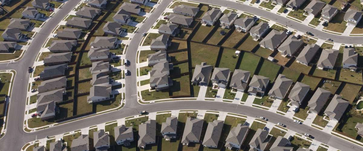 Home Energy labeling, Impact of Mandatory labels on Real Estate prices US Canada