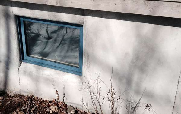 Basement wall insulation