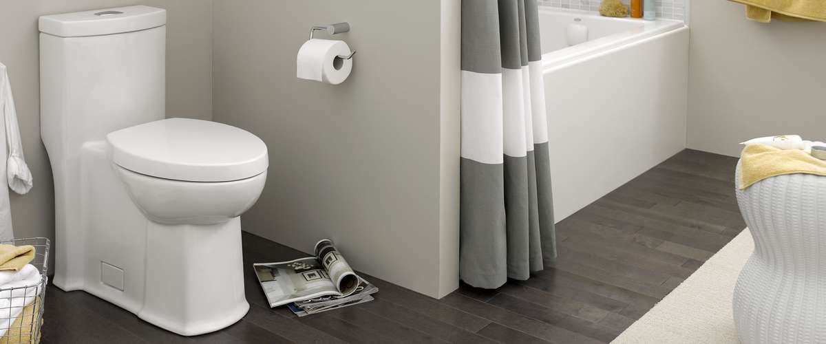 Water efficient Boulevard FloWise toilet from American Standard