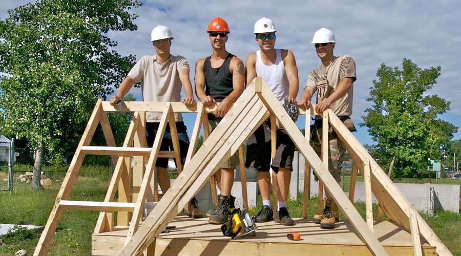 Students at New Frontiers School Board to build LEED home to be donate