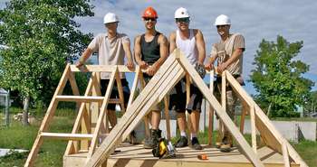 Students at New Frontiers School Board to build LEED home to be donate