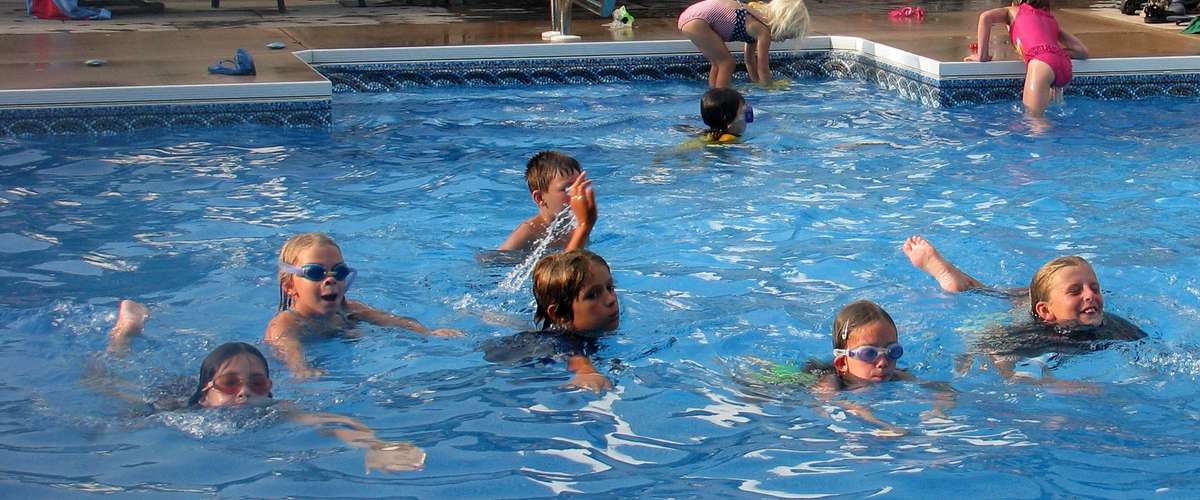 Saving Energy in Swimming Pools and Hot Tubs - Our Top Tips to Save Money