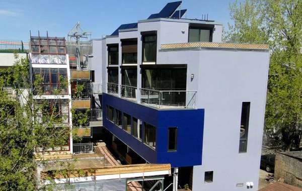 ProductiveHouse in Montreal
