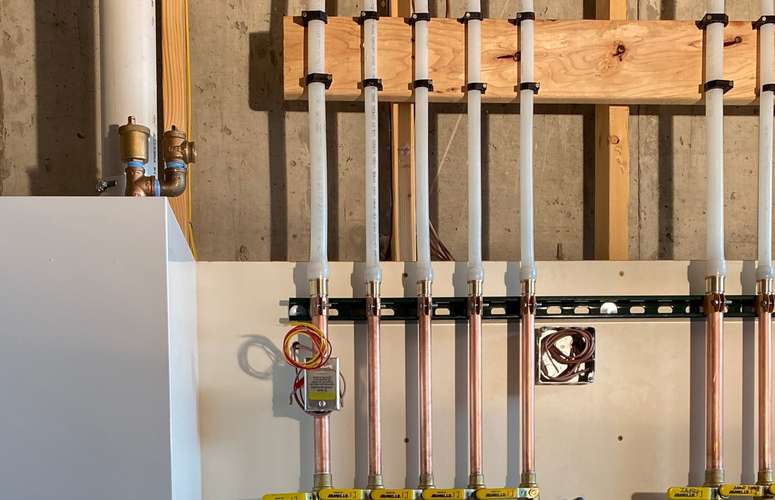 Hydronic heating system