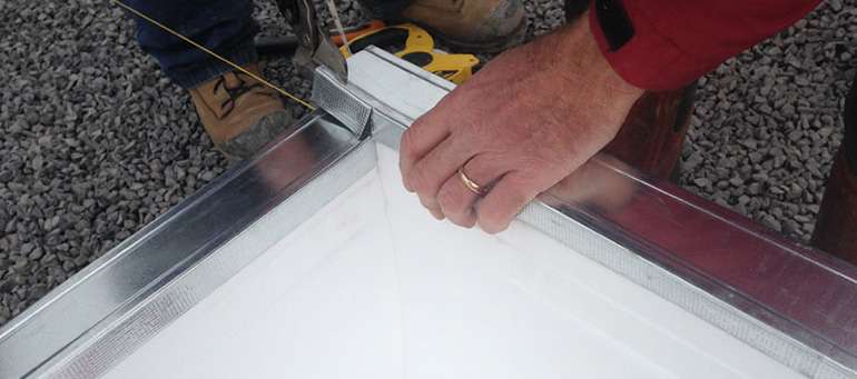 Frost protected shallow foundations forms - assembly details for corners