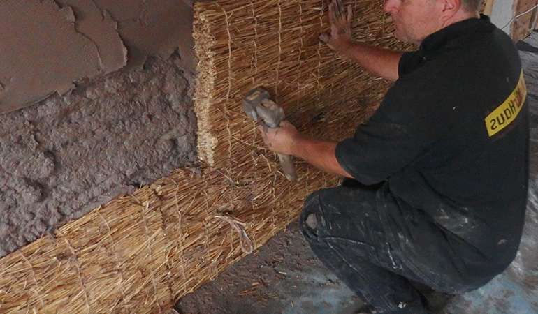 Elephant grass natural home insulation 