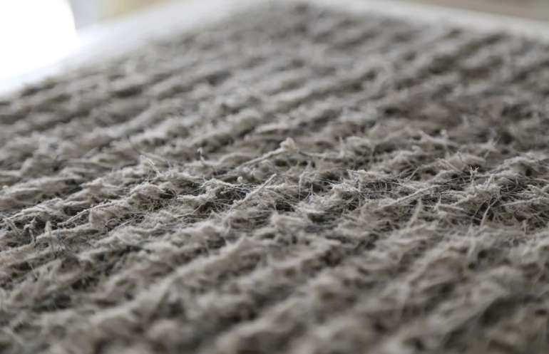 J:\Images\Clogged_furnace_air_filters_mean_dirty_air_in_homes_and_inefficient_furnaces