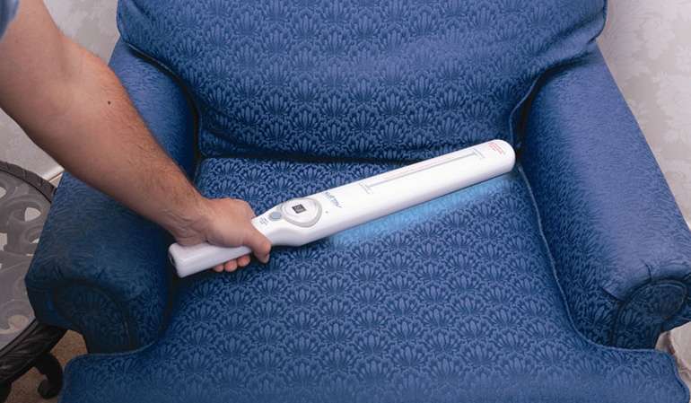 Sanitizing wand to prevent virus transmission