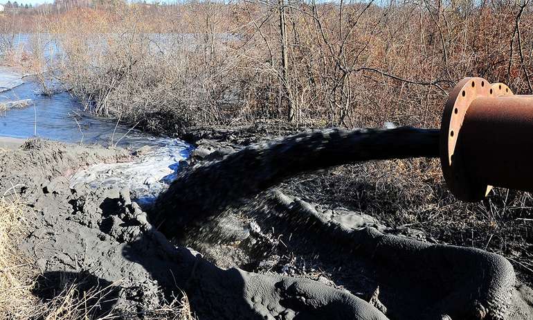 Tailings from coal burning power plants pollutes waterways