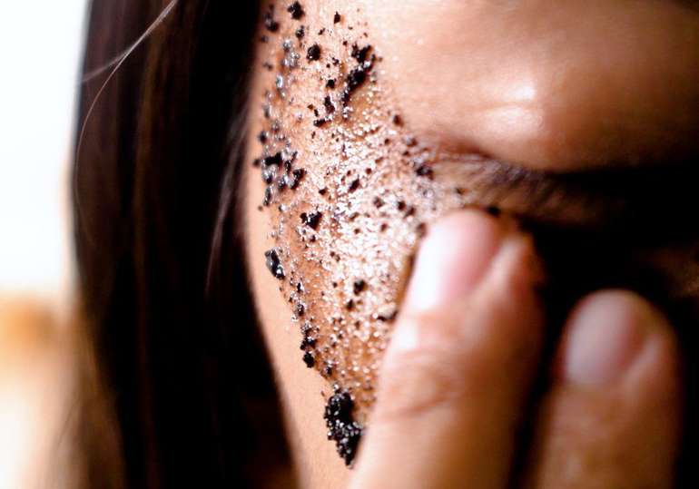 Use coffee grounds as anti aging treatment under eyes
