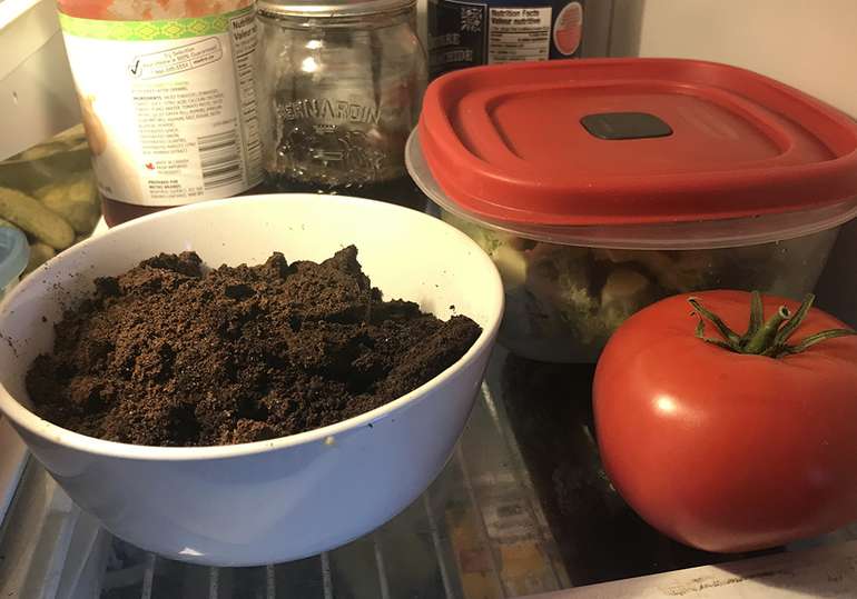 Use coffee grounds to eliminate fridge odors