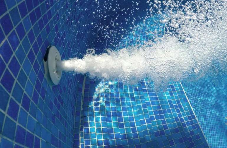 Save energy by Directing pool jets in a circular pattern to keep pools cleaner
