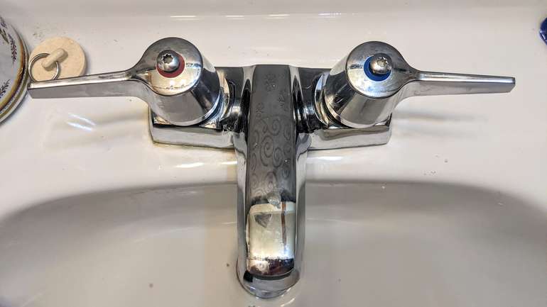 This is where the leaky faucet quarter turn levers used to stop turning before repair