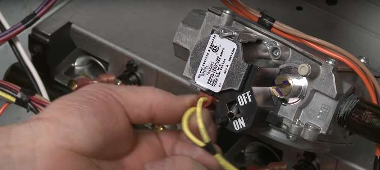 Faulty gas furnace gas valve 