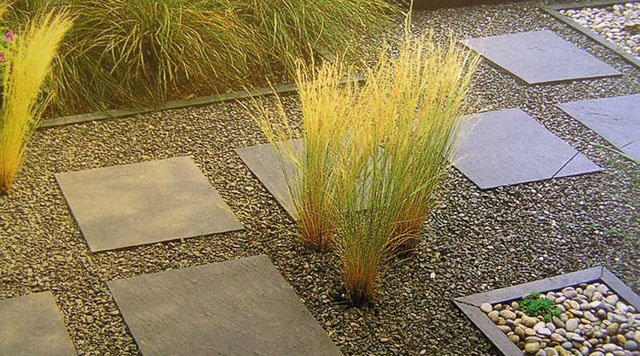 Water-permeable stone pathway