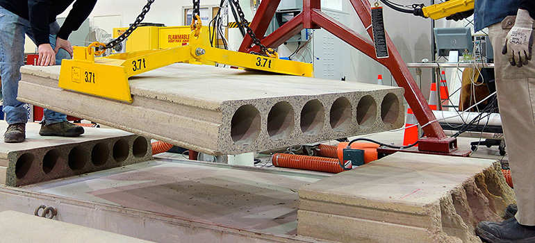 Low-emission concrete blocks